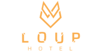 Logo con insignia amarillo 210 px Loup Hotel